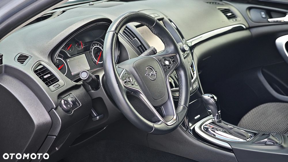 Opel Insignia - 26