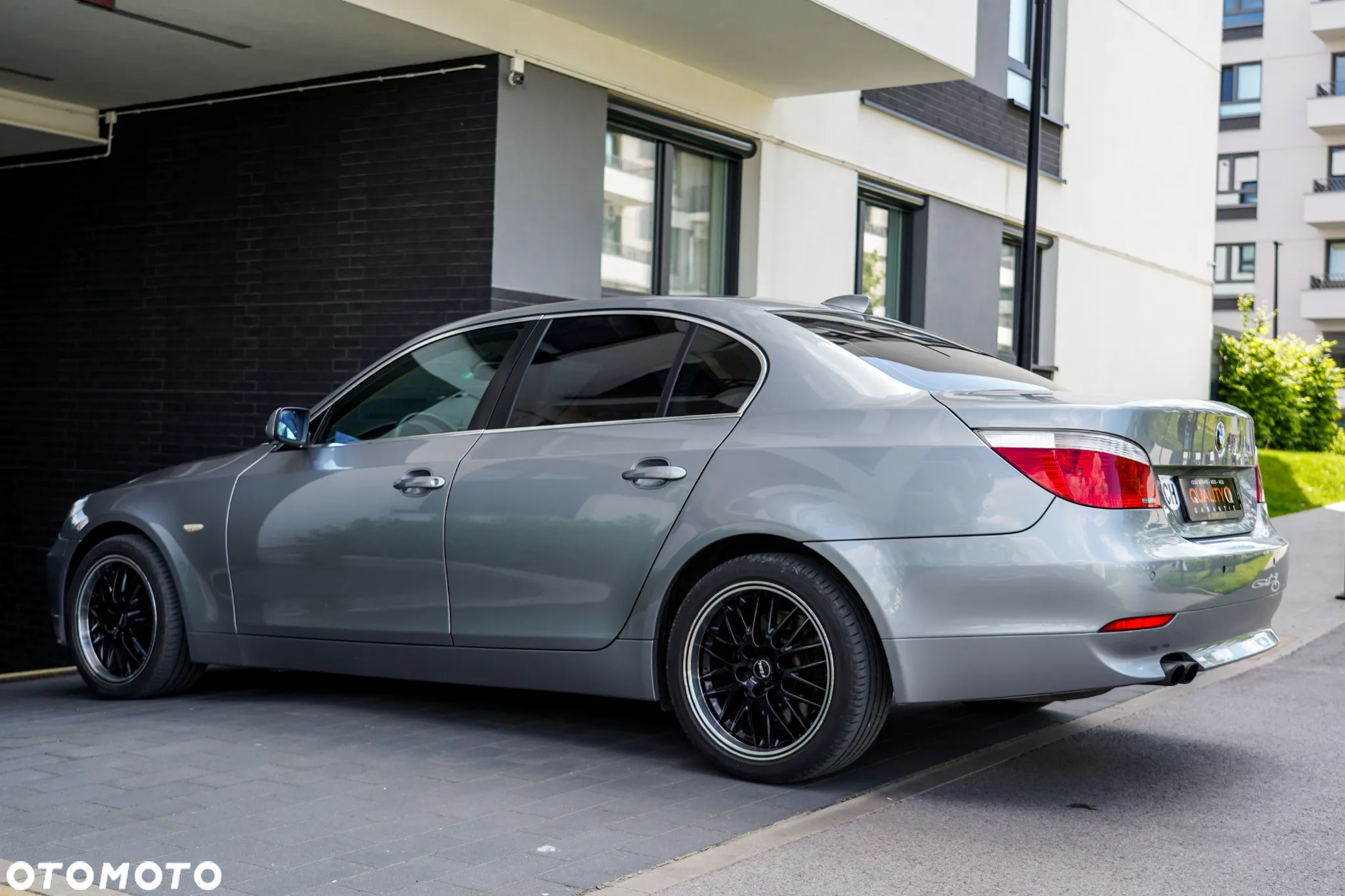 BMW Seria 5 525xi - 13