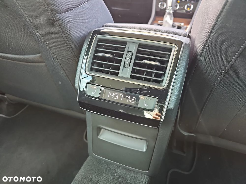 Skoda Superb 2.0 TDI SCR 4x4 Scout DSG - 26