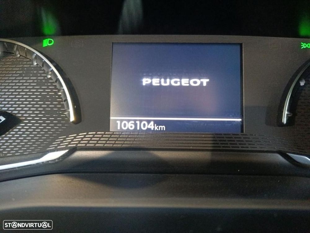 Peugeot 2008 1.5 BlueHDi Active Pack - 3