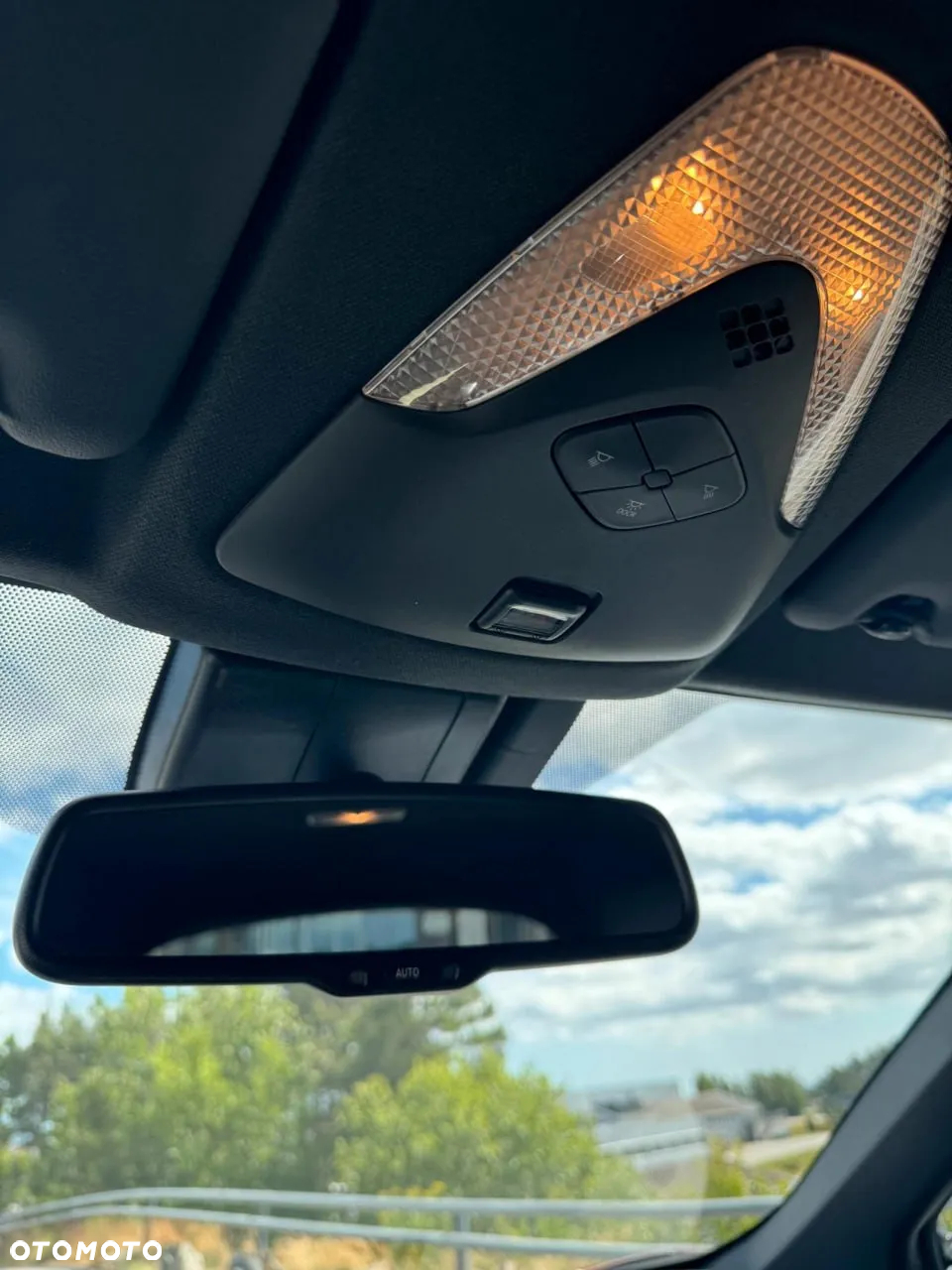 Toyota C-HR Hybrid Lounge - 15