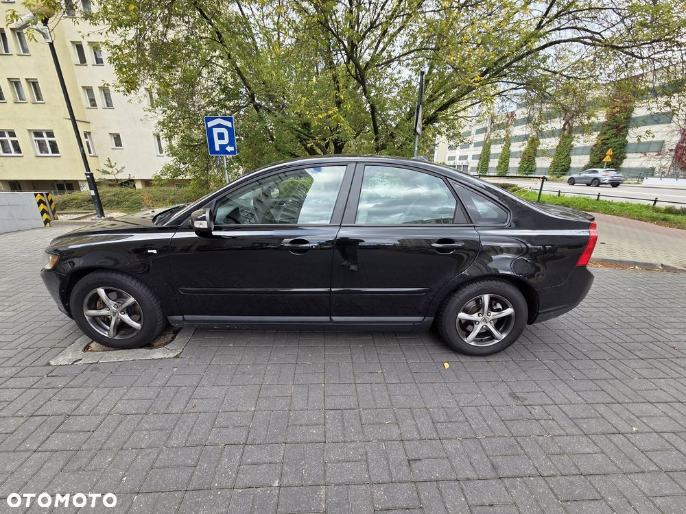 Volvo S40 2009 photo 2