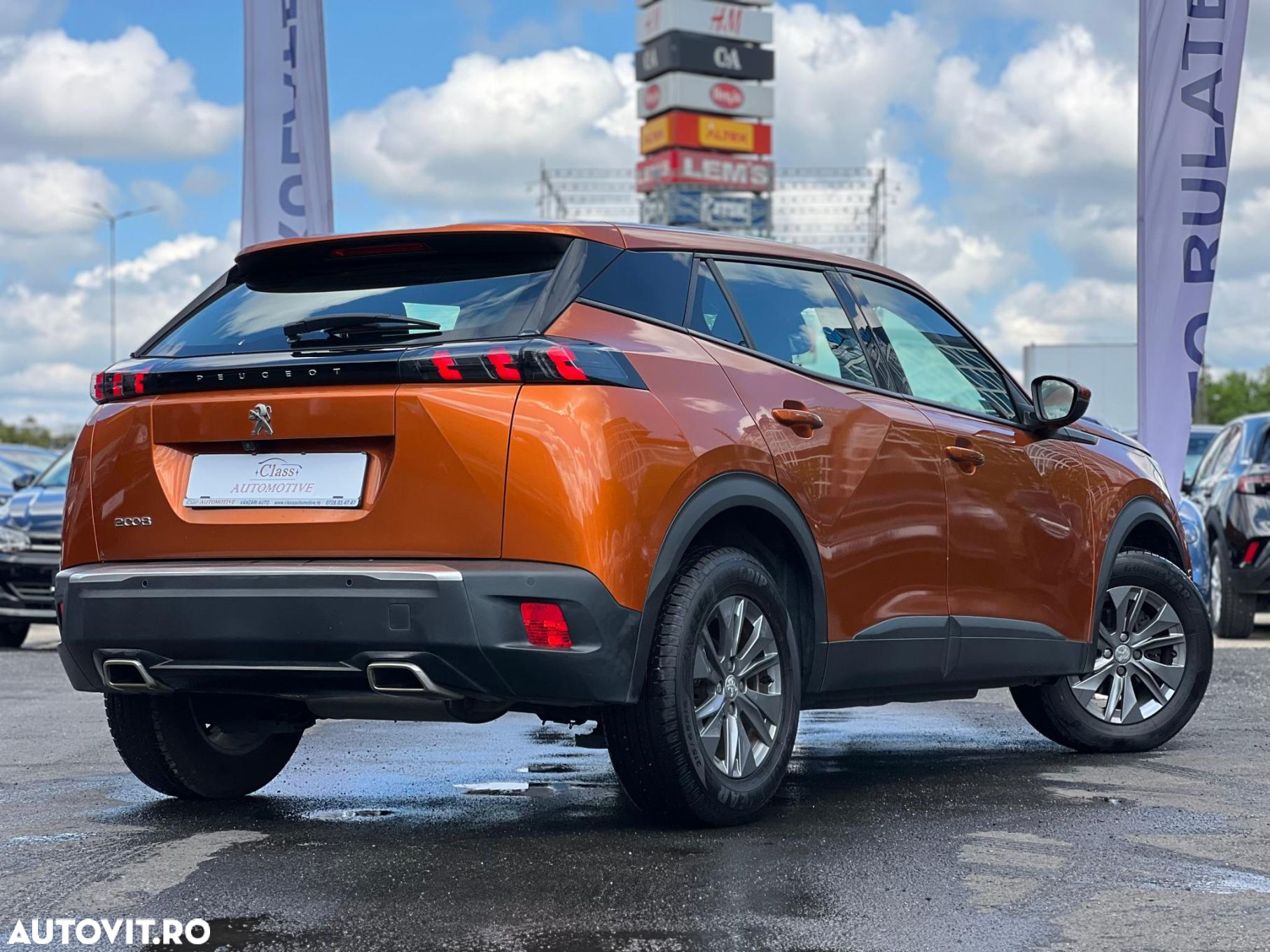 Peugeot 2008 1.2 L PureTech STT EAT8 Allure - 7