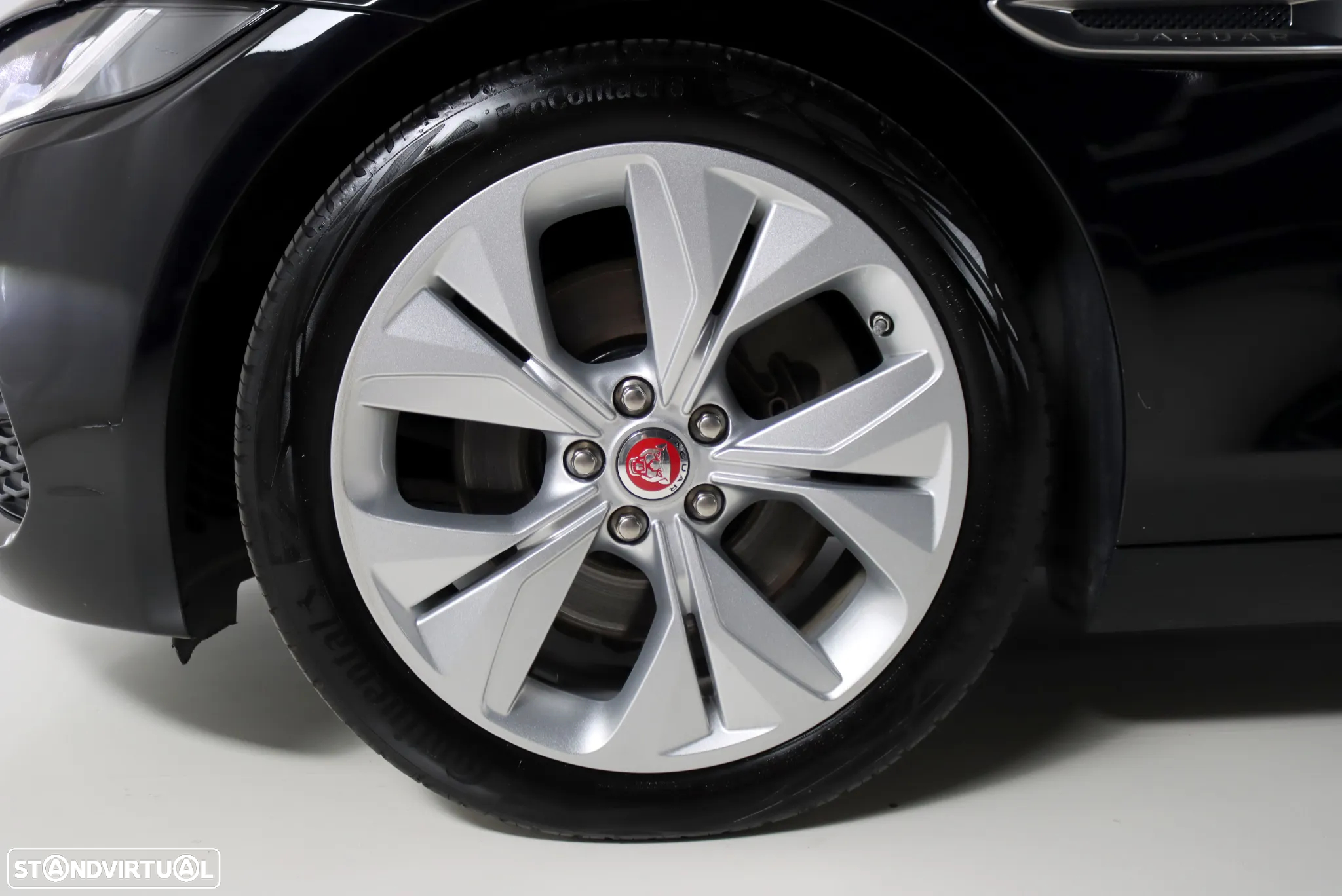 Jaguar XE D180 Aut. R-Dynamic S - 13