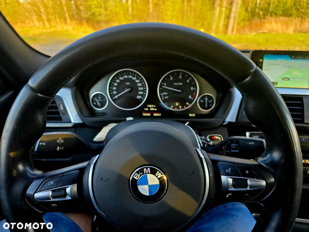 BMW Seria 3 318d Sport Line Shadow - 13