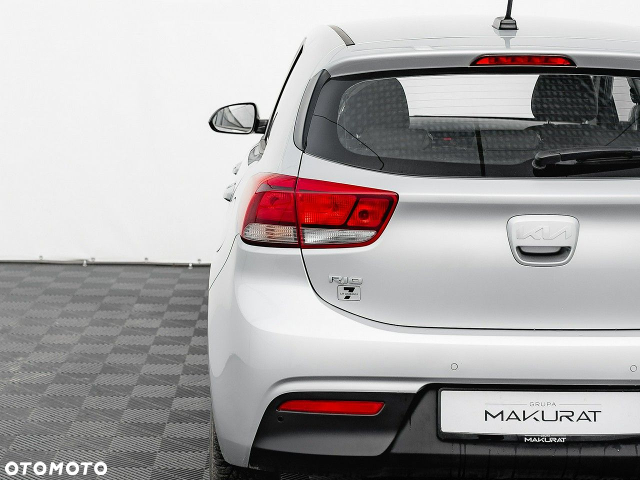 Kia Rio 1.2 M - 12