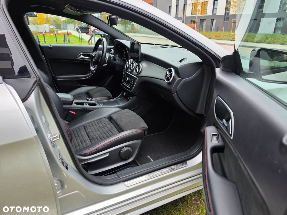 Mercedes-Benz CLA - 13