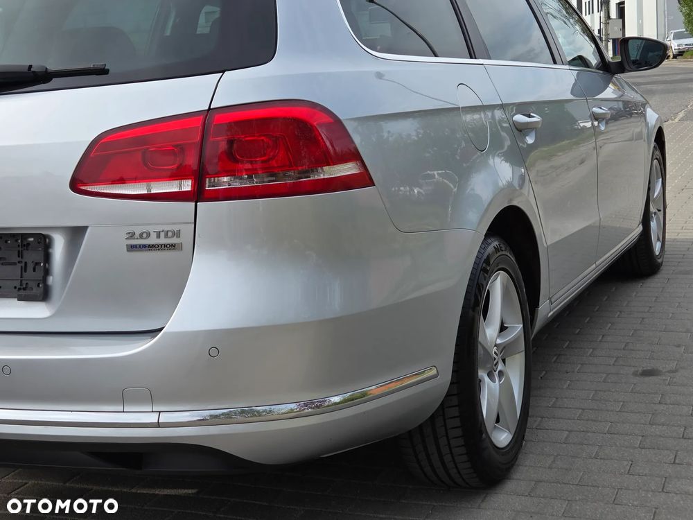 Volkswagen Passat 2.0 Blue TDI DSG SCR Comfortline - 12