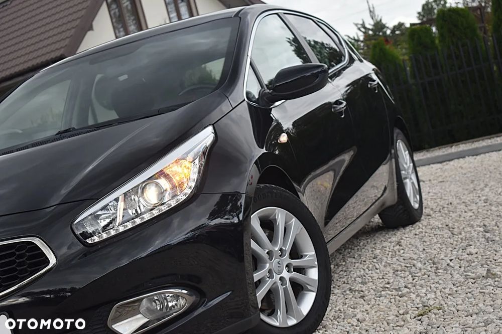 Kia Ceed Cee'd 1.6 CRDi XL - 2