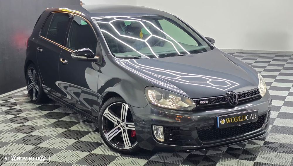 VW Golf 2.0 TDI DPF DSG GTD - 16
