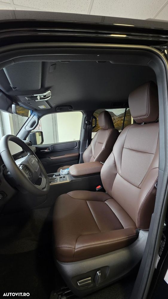 Toyota Land Cruiser 2.8l D-4D 204 CP A/T 7 locuri Executive - 28