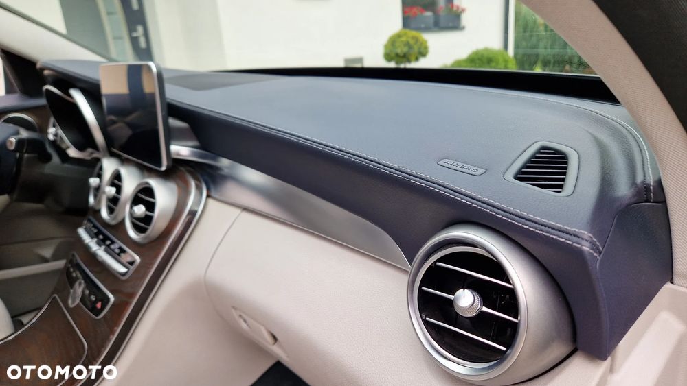Mercedes-Benz Klasa C 220 (BlueTEC) d 7G-TRONIC - 21