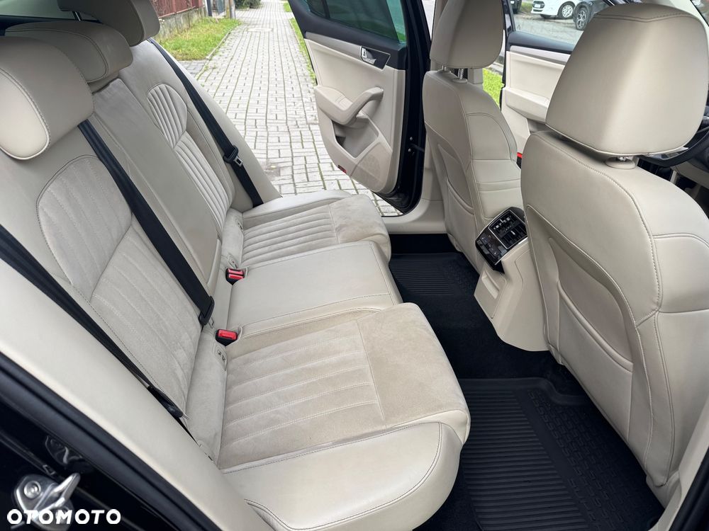 Skoda Superb 2.0 TSI 4x4 Style DSG - 32