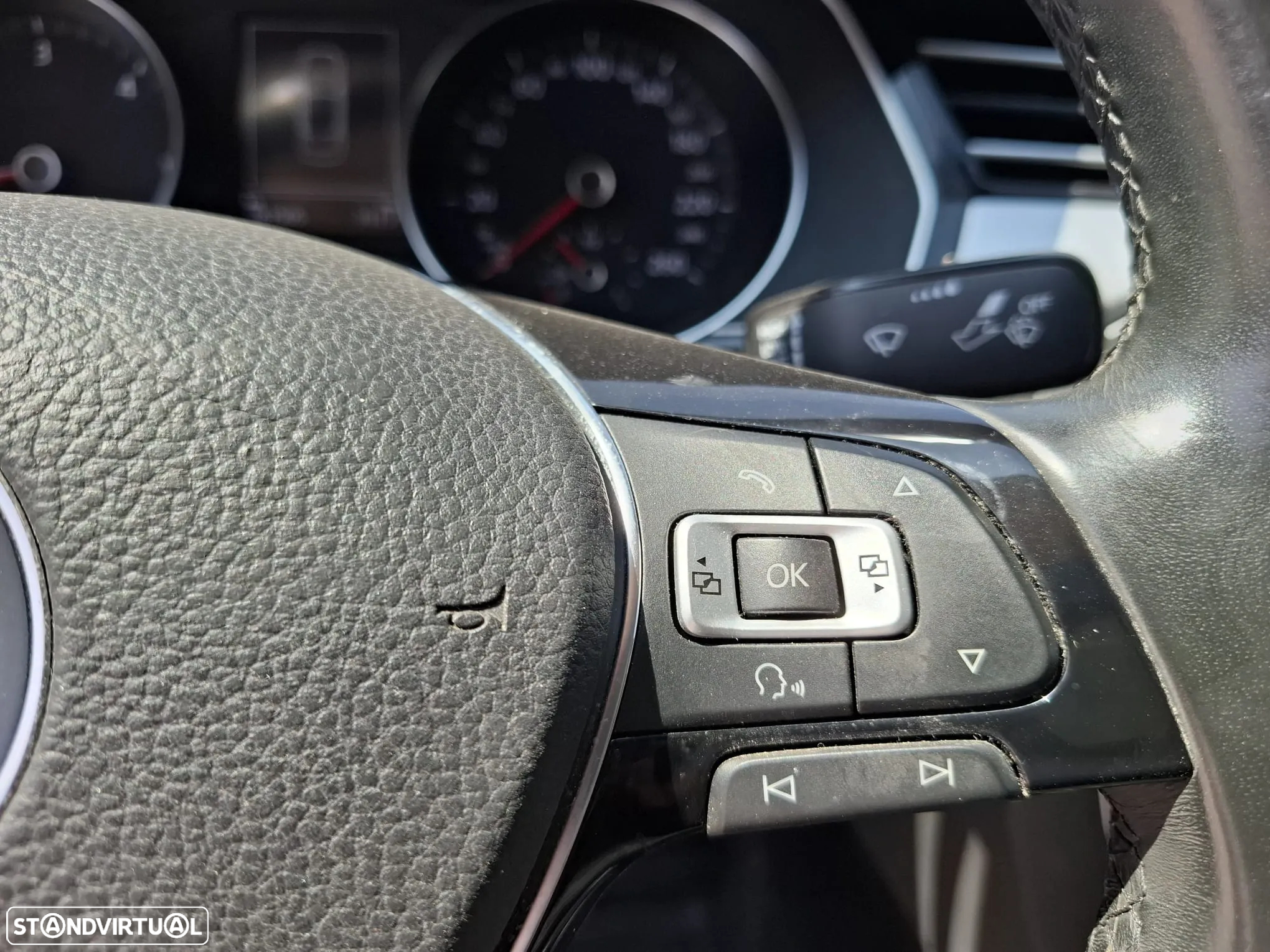 VW Passat 1.6 TDI Trendline - 27
