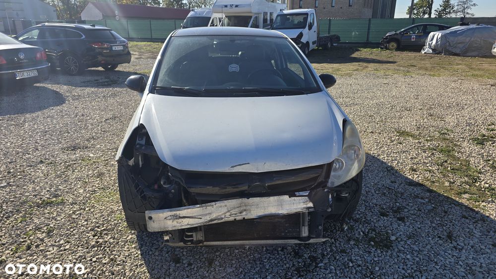 Opel Corsa 1.4 16V Sport - 4