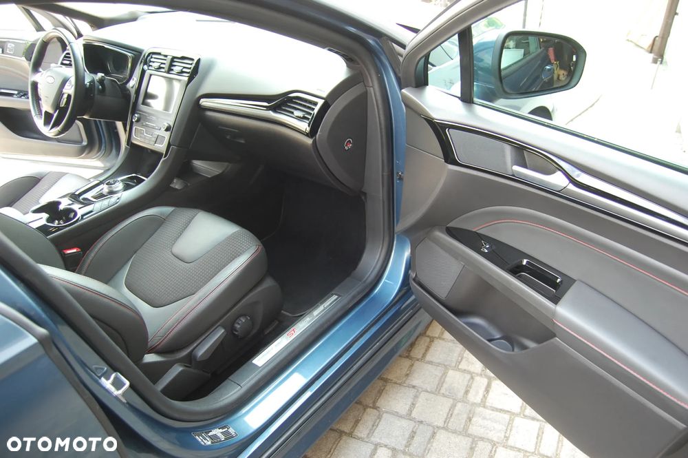 Ford Mondeo 2.0 EcoBlue ST-Line - 27