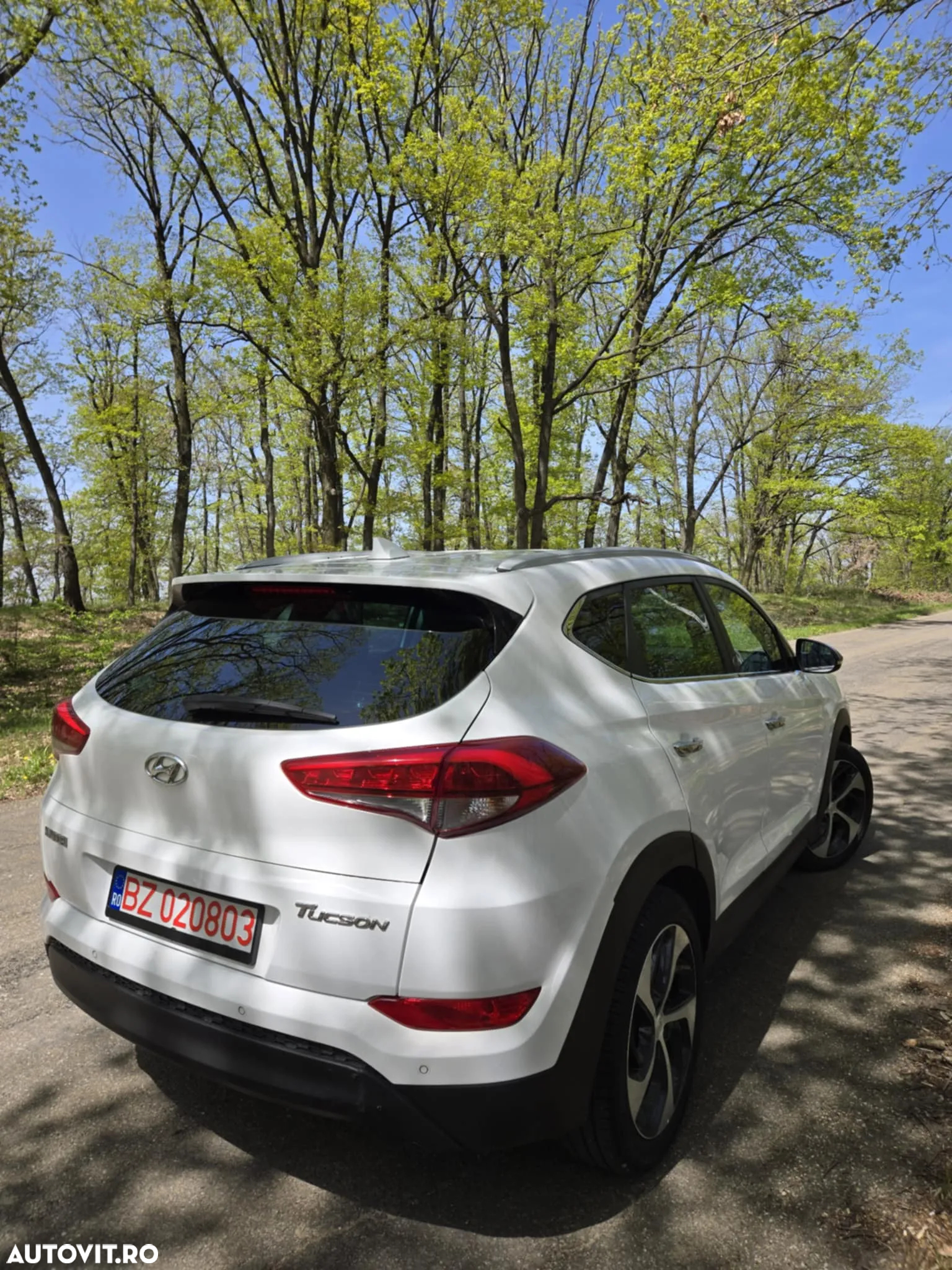 Hyundai Tucson blue 1.7 CRDi 2WD DCT Premium - 11