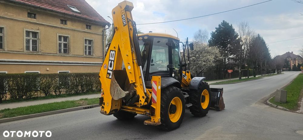 JCB 4CX - 4