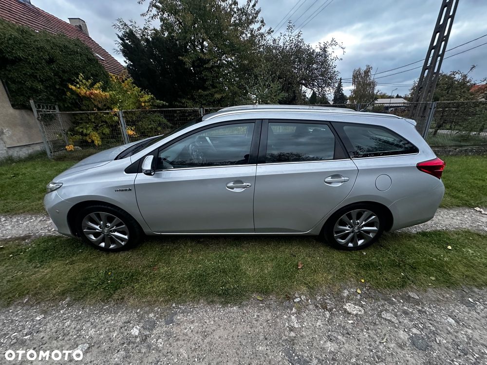 Toyota Auris 1.8 HSD Luna - 3