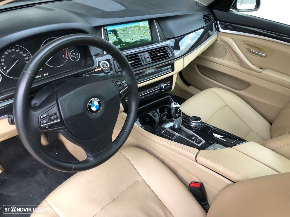 BMW 520 d Exclusive Auto 129g - 31