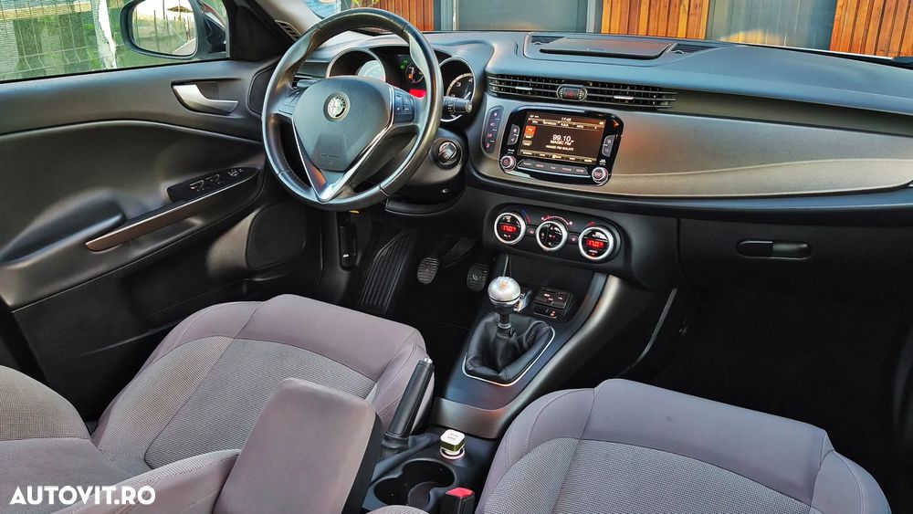 Alfa Romeo Giulietta - 9