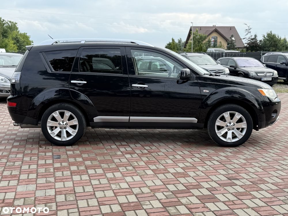 Mitsubishi Outlander - 6