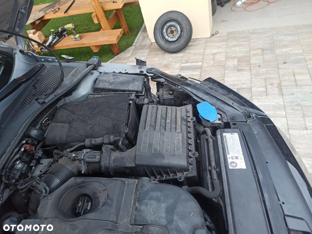 Volkswagen Golf 1.6 TDI BlueMotion Technology DSG Comfortline - 5