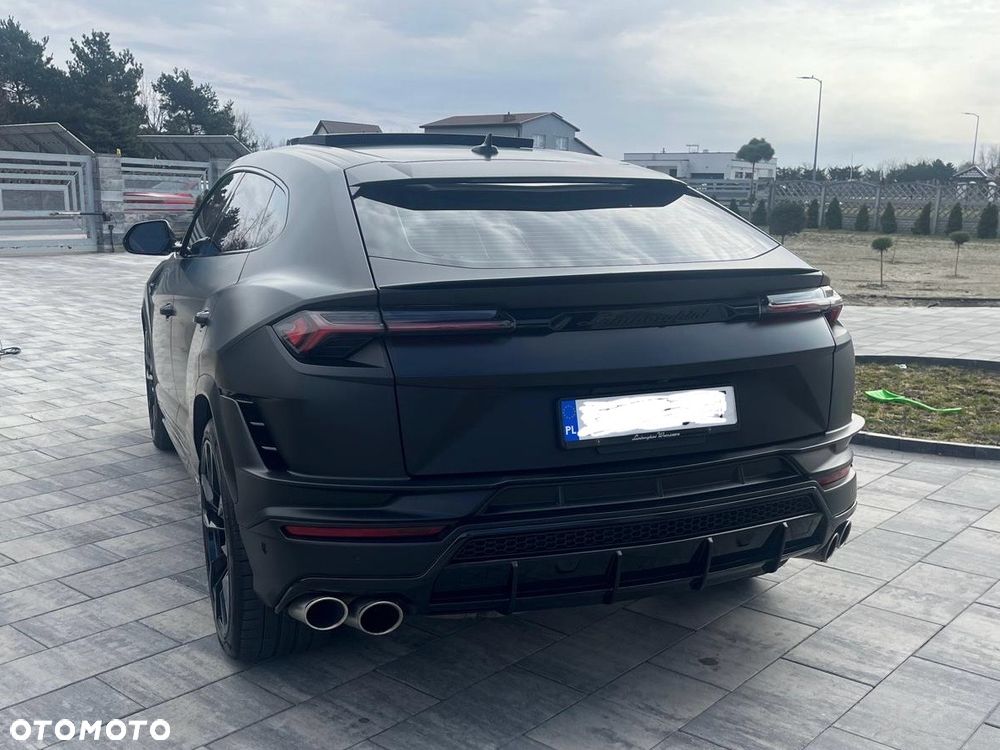 Lamborghini Urus - 4