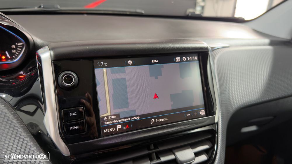 Peugeot 2008 1.2 PureTech Crossway - 21