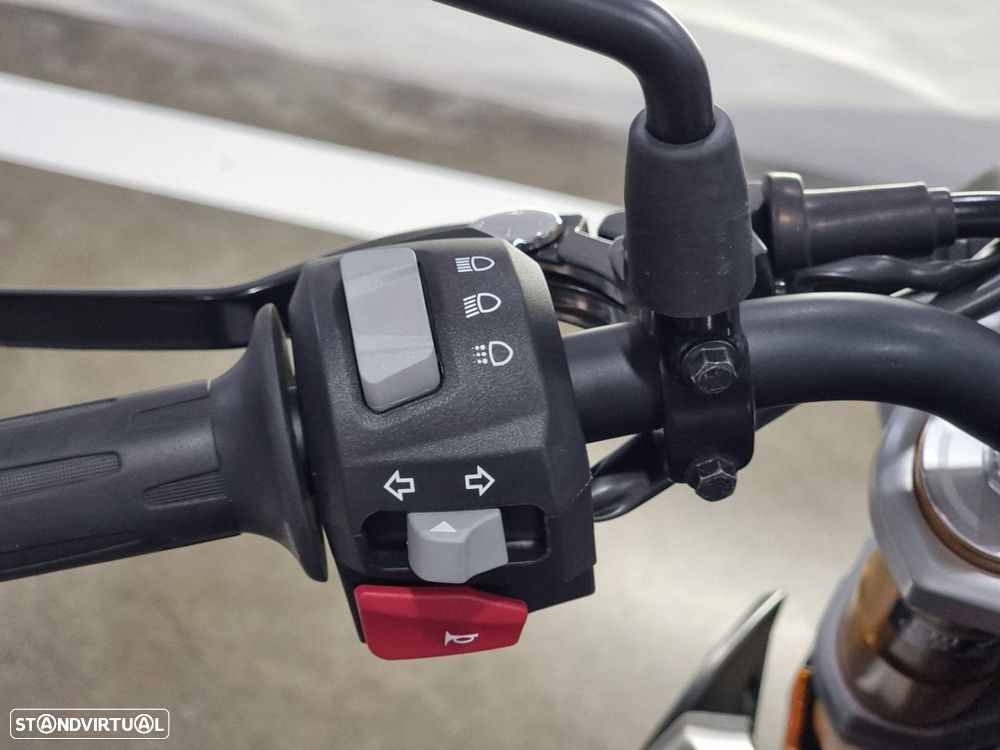 BMW G 310 R 310R Granitgrau met - 11