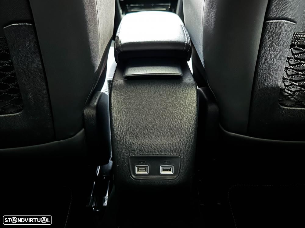 Peugeot e-208 51 kWh GT - 26