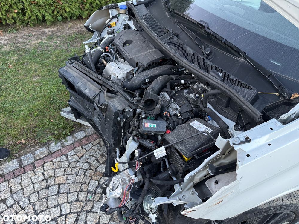 Peugeot 3008 1.6 PureTech Hybrid PHEV Active Pack S&S EAT8 - 21