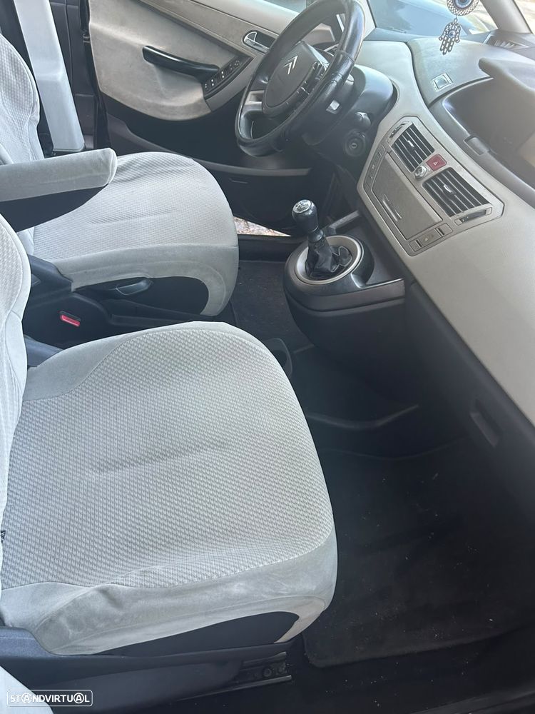 Citroën C4 Picasso 1.6 HDi - 29