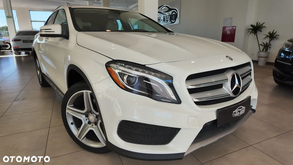 Mercedes-Benz GLA 250 4-Matic - 5
