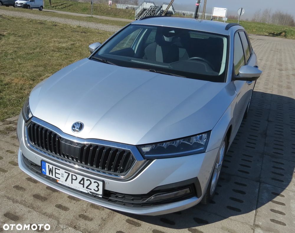 Skoda Octavia 2.0 TDI Ambition DSG - 1
