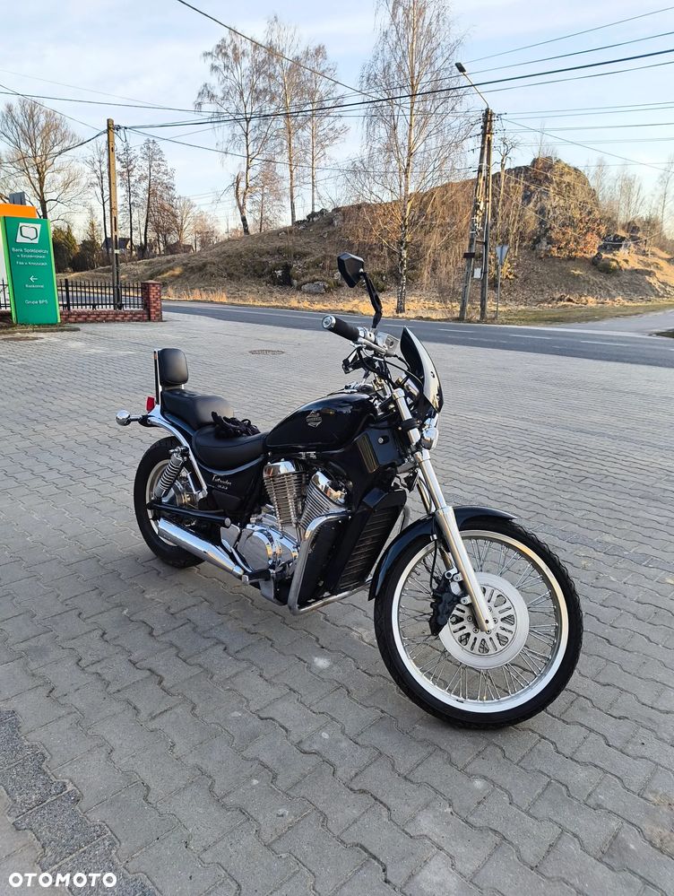 Suzuki Intruder - 6