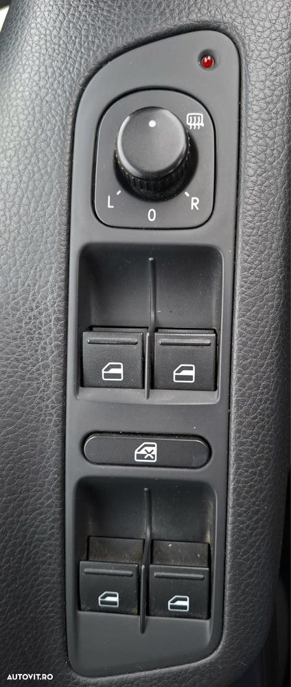 Volkswagen Tiguan 2.0 TDI DPF BlueMotion Technology Exclusive - 25