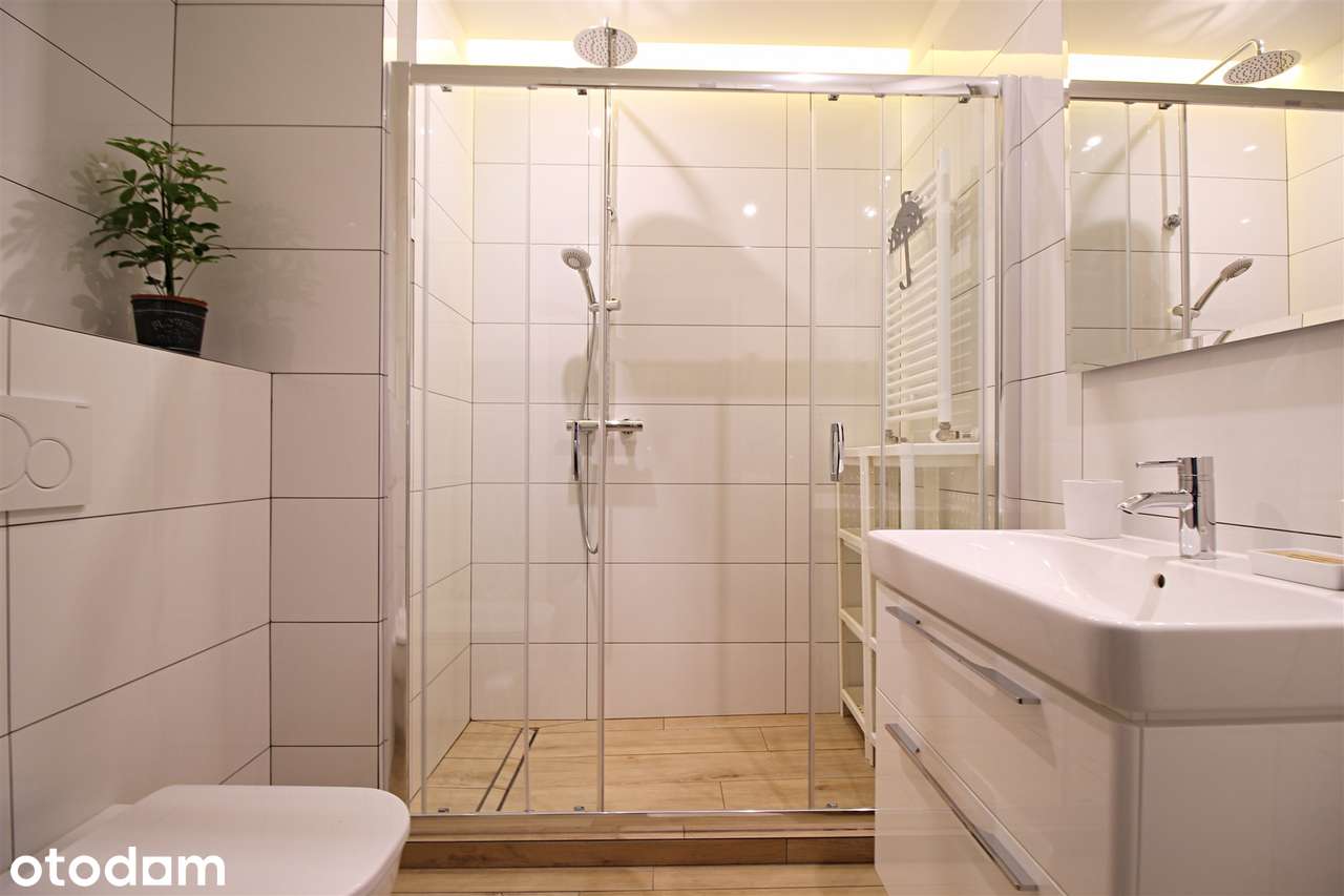 Bardzo ładna kawalerka z balkonem, wnęka sypialniana, od 1.10