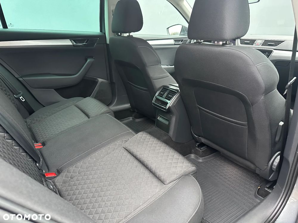 Skoda Superb 2.0 TSI Ambition DSG - 27