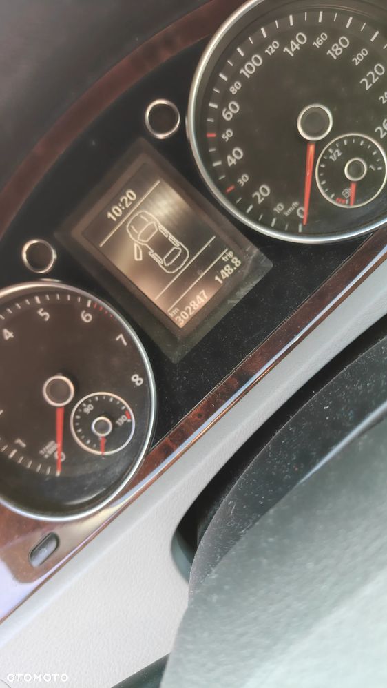 Volkswagen Passat - 9