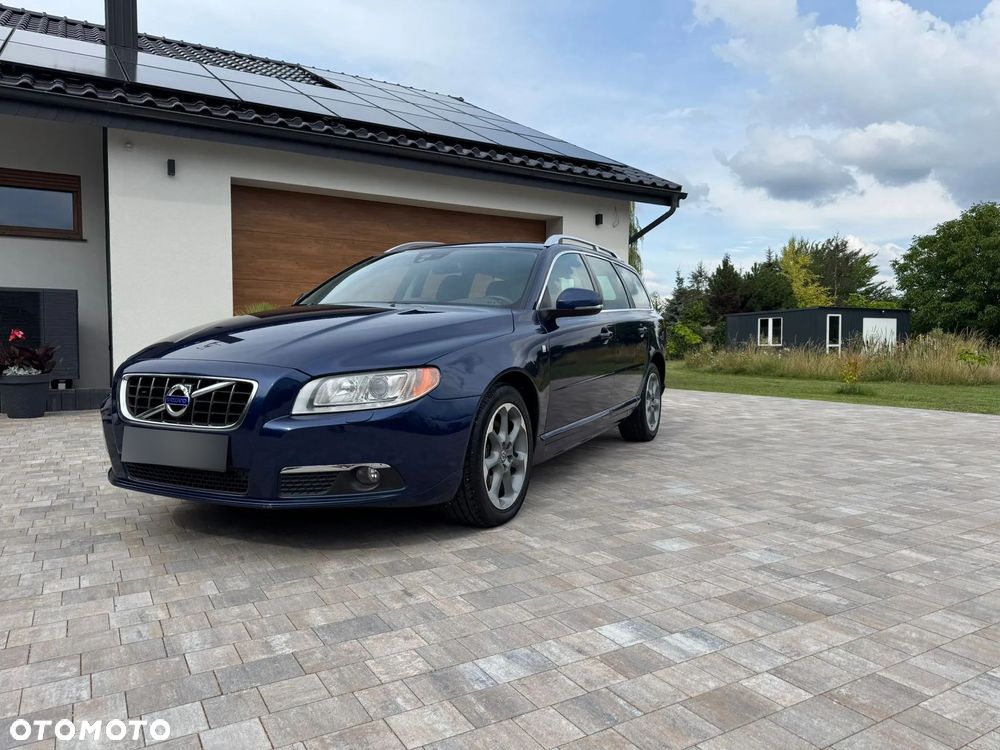 Volvo V70 - 1