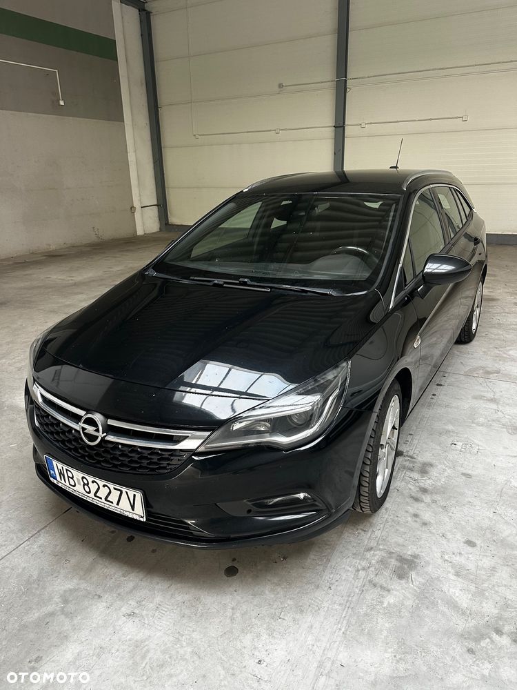 Opel Astra 1.6 CDTI Sport - 1