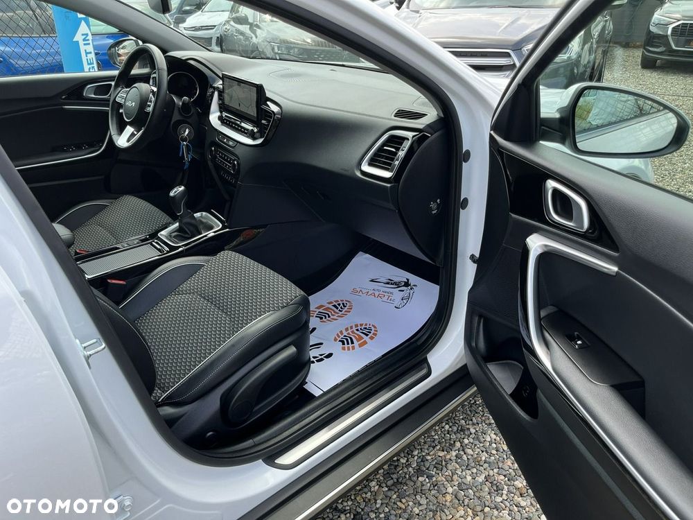 Kia XCeed 1.5 T-GDI M - 8