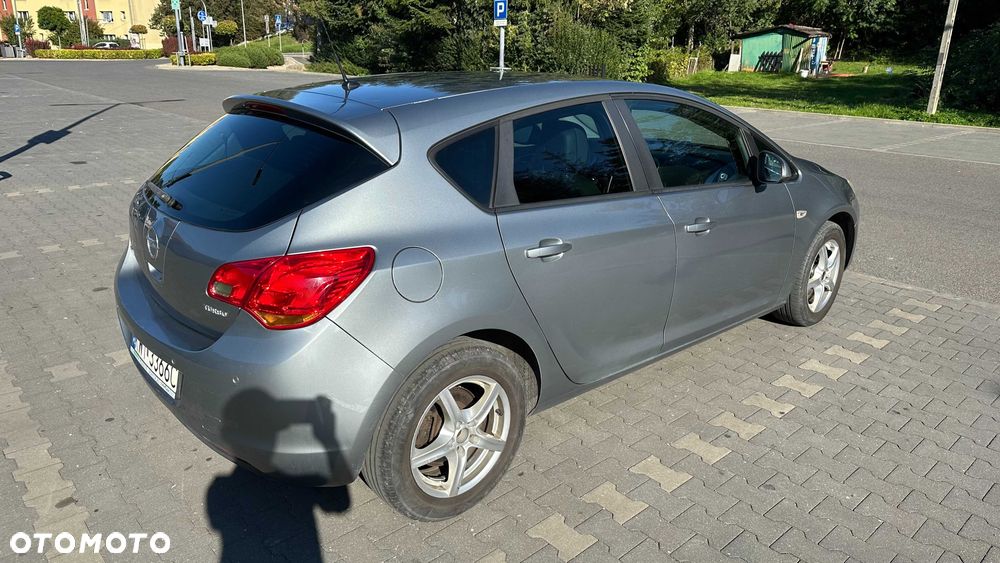 Opel Astra - 4