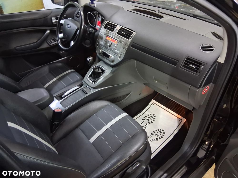 Ford Kuga - 9