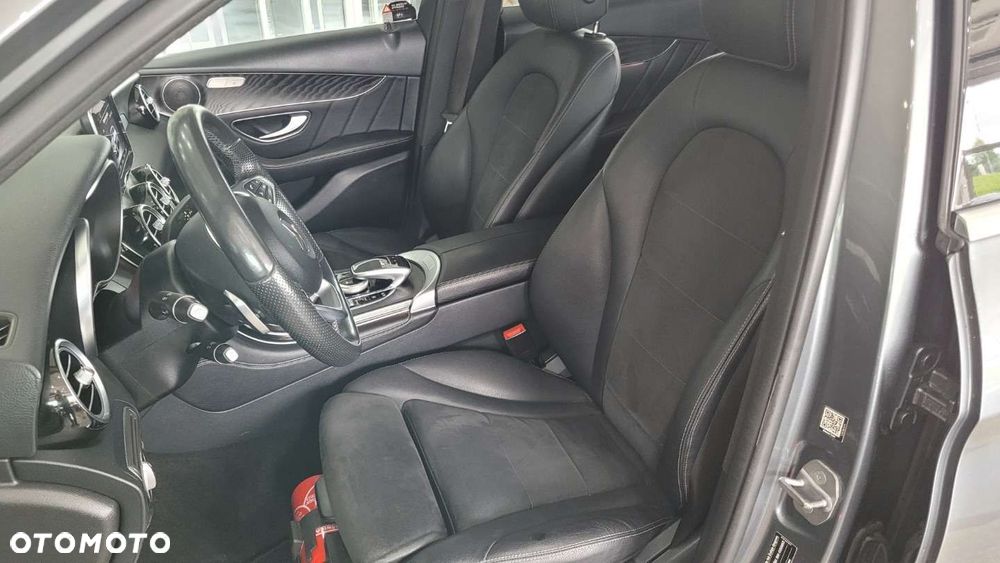 Mercedes-Benz GLC - 21