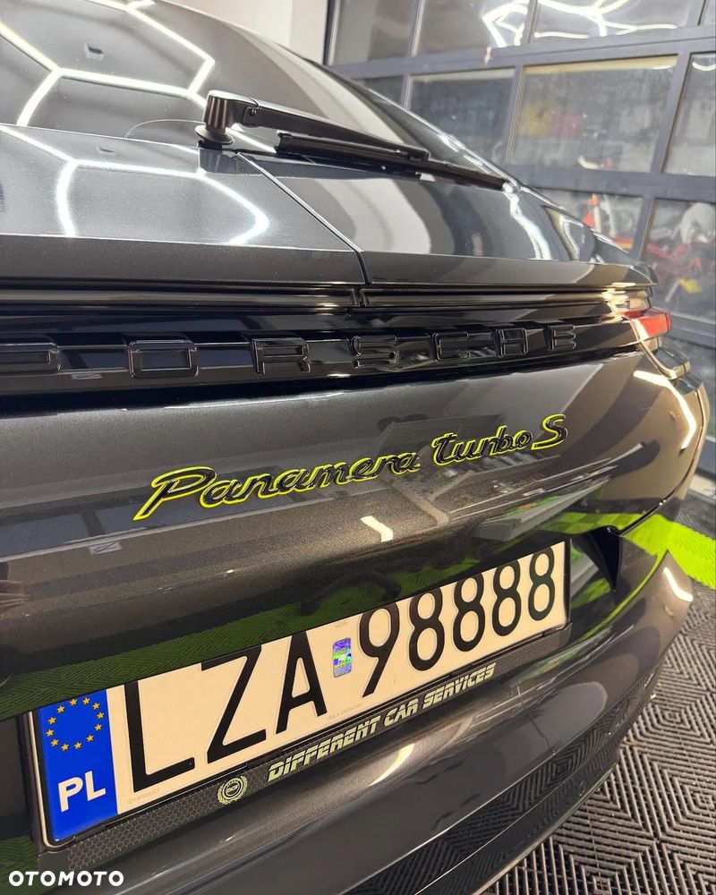 Porsche Panamera Turbo S Executive - 8