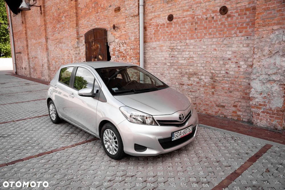 Toyota Yaris 1.0 Terra EU5 - 12
