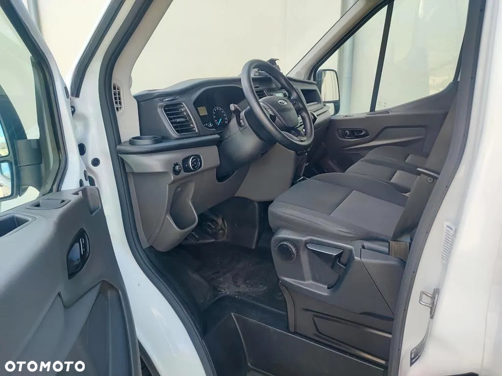 Ford Transit - 17
