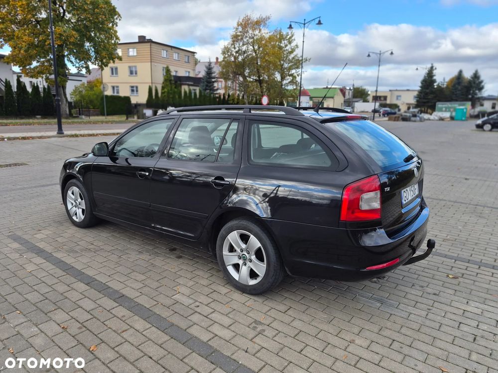 Skoda Octavia 2009 photo 3